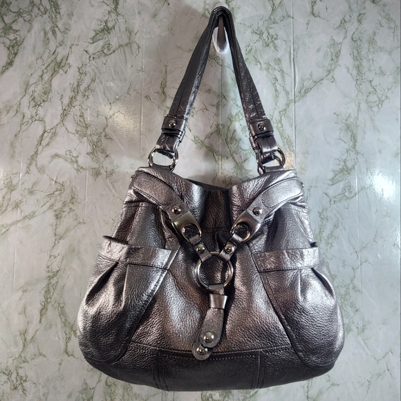 B MAKOWSKY Silver Soft Leather Shoulder Bag - Picture 1 of 16